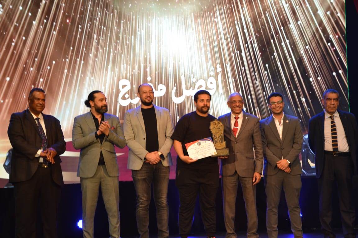 اختتام فعاليات مهرجان الفنون المسرحية لطلاب جامعة الإسكندرية بدورته الرابعة عشر