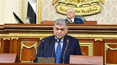 رئيس لجنة الصحة في النواب: يتطلب قانون الصيدلة تحديثًا كاملاً.. وتعديل “فارما دي” أمر ملح.
