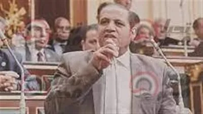 “خريجو الدبلوم يديرون الصيدليات”.. نائب يوجه انتقادات للحكومة: بعض الصيدليات تابعة للصحة وأخرى لهيئة الدواء.