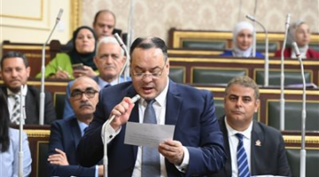 النائب سامي عزوز يتسلم اليمين الدستورية في البرلمان كبديل للراحل سعداوي راغب.