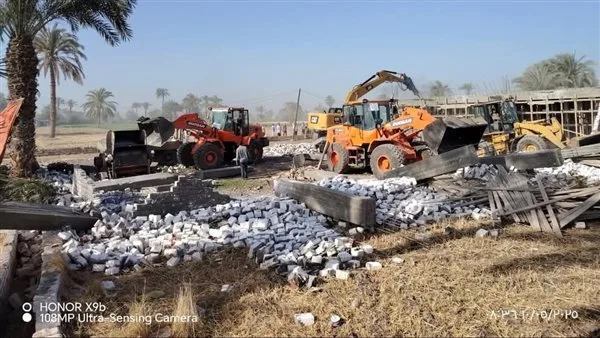 محافظ المنيا: اتخاذ إجراءات لإزالة 66 حالة اعتداء على الأراضي الزراعية وأملاك الدولة والمخالفات البنائية