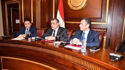 وزير الإنتاج الحربي أمام لجنة الصناعة: نملك قدرات تكنولوجية ومكانية وخبرات بشرية ساعدت في تحقيق إنجازات ملحوظة مؤخراً.. صور وزير الإنتاج الحربي أمام لجنة الصناعة: نملك قدرات تكنولوجية ومكانية وخبرات بشرية ساعدت في تحقيق إنجازات ملحوظة مؤخراً.. صور