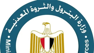 البترول تكشف عن ثلاثة اكتشافات جديدة للنفط والغاز في الصحراء الغربية وخليج السويس