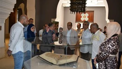 الأمين العام للمجلس الأعلى للآثار يقوم بجولة تفقدية في الموقع الأثري بمجمع الأديان.