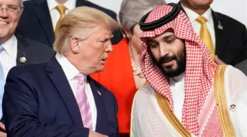 بالفيديو: ما سبب عدم تناول ترامب فنجان القهوة الذي قُدم له عند وصوله إلى الرياض؟