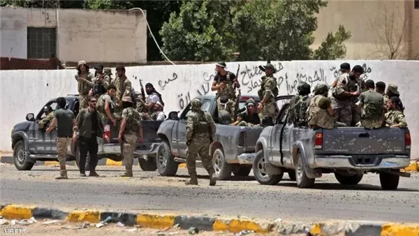تجدد صراعات الميليشيات في طرابلس يهدد بكارثة جديدة في ليبيا (فيديو)