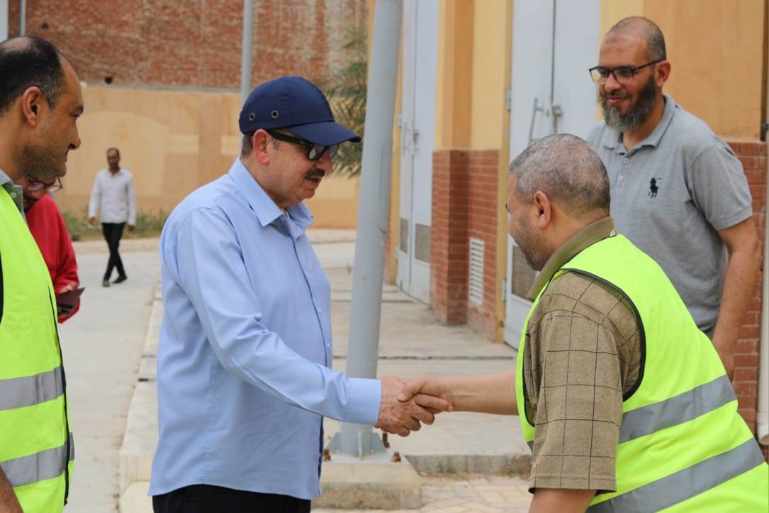 رئيس شركة الصرف الصحي بالإسكندرية يتفقد عددًا من محطات الرفع بقطاع غرب