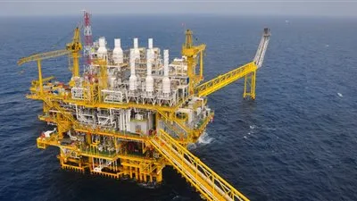 البترول تتقدم بسرعة نحو تحقيق أمن الطاقة: اكتشافات جديدة، سداد متأخرات، وعقود طويلة الأجل