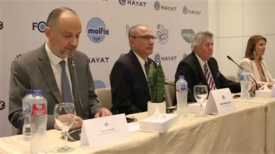 بعد افتتاح مصنع شركة حياة كيميا الجديد في العين السخنة، السفير التركي يثني على دعم الحكومة المصرية.