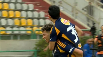 الشوط الأول: الأهلي يتفوق على سيراميكا بهدف واحد دون رد.