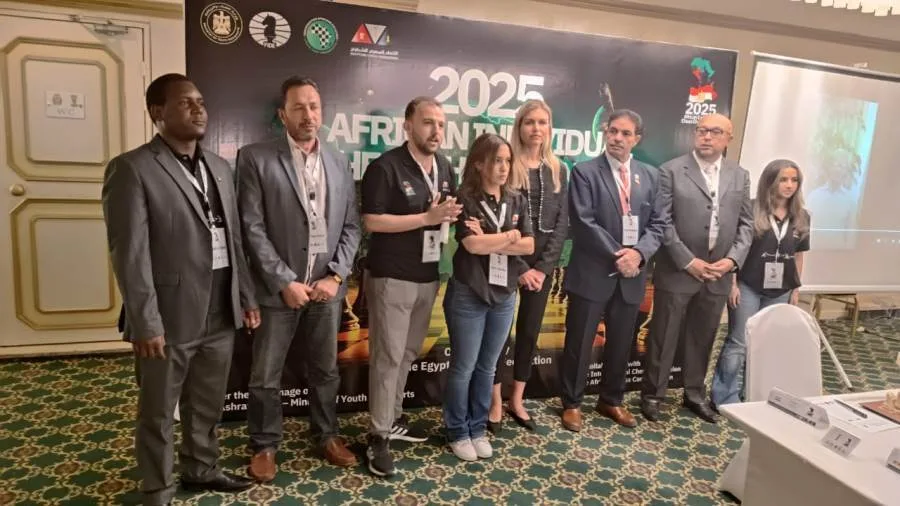 رئيس الاتحاد الدولي للشطرنج يعبّر عن شكره لمصر لاستضافتها البطولة الإفريقية. رئيس الاتحاد الدولي للشطرنج يعبّر عن شكره لمصر لاستضافتها البطولة الإفريقية.