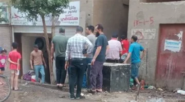 بالصور.. السيطرة على حريق ضخم بمخزن لبيع الأدوات الصحية في حي شلبي بالمنيا