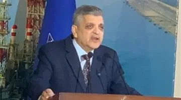 رئيس هيئة قناة السويس يتحدث عن تخفيض رسوم عبور السفن: إيفرجين وميرسك قد بدأت العودة للإبحار عبر القناة