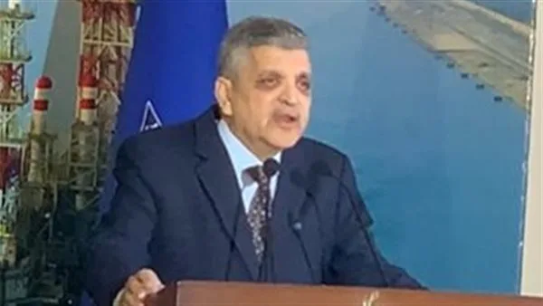 رئيس هيئة قناة السويس يتحدث عن تخفيض رسوم عبور السفن: إيفرجين وميرسك قد بدأت العودة للإبحار عبر القناة رئيس هيئة قناة السويس يتحدث عن تخفيض رسوم عبور السفن: إيفرجين وميرسك قد بدأت العودة للإبحار عبر القناة