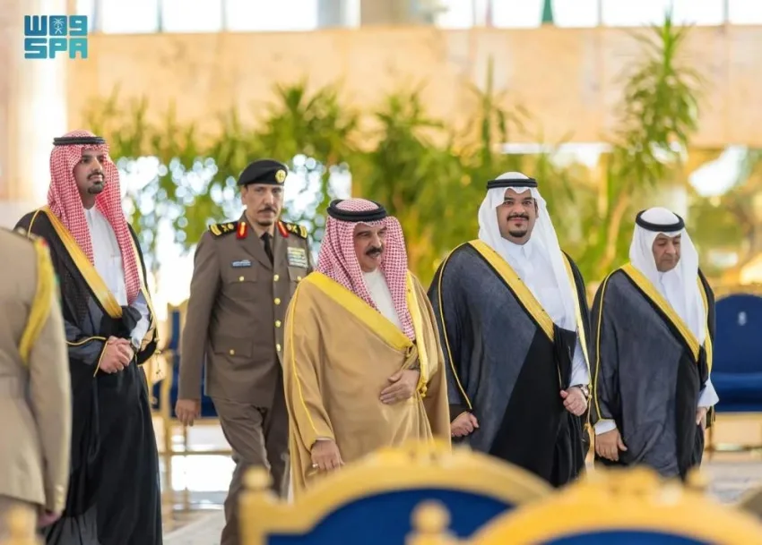 ملك البحرين يصل الرياض لحضور القمة الخليجية الأمريكية