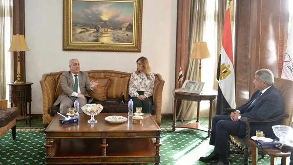 رئيس الهيئة العليا للإعلام يلتقي برؤساء الوطنية للصحافة والأكاديمية الوطنية للتدريب
