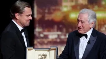 روبرت دي نيرو يحصل على السعفة الذهبية الفخرية في مهرجان كان.. ودي كابريو يقدّمها له مباشرة.