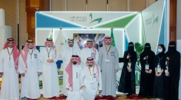 سعود بن نهار يطلق دليل الفرص الاستثمارية في الطائف