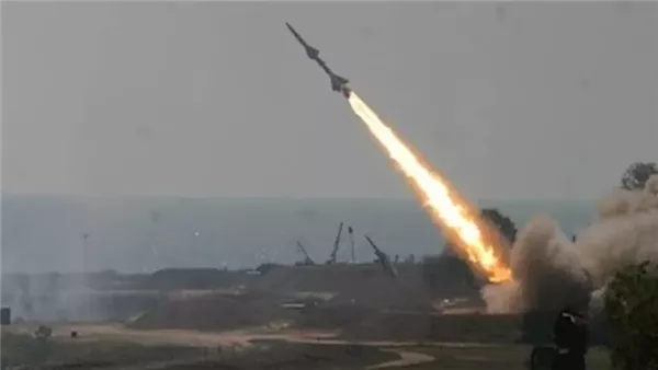 3 ملايين إسرائيلي لاذوا بالملاجئ بعد إطلاق صاروخ من اليمن 3 ملايين إسرائيلي لاذوا بالملاجئ بعد إطلاق صاروخ من اليمن