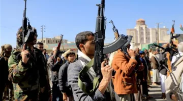 الحوثيون يعلنون استهداف مطار بن غوريون بصاروخ باليستي فوق صوتي