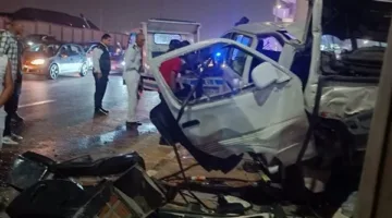 إصابة 14 فردًا في حادث اصطدام ميكروباص بسور في القاهرة الجديدة