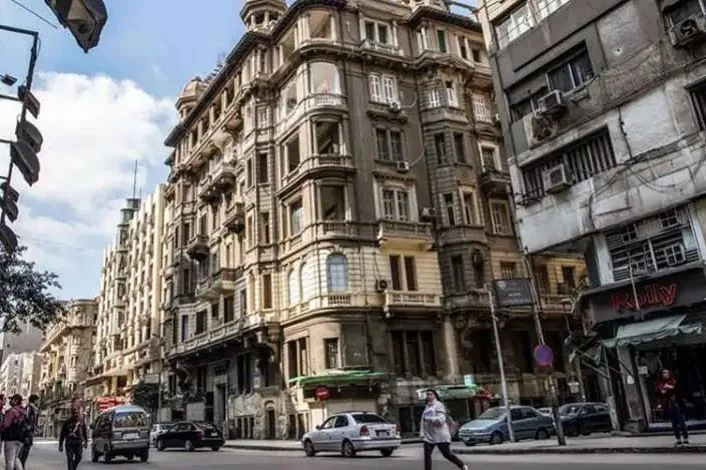 رئيس لجنة الإسكان في البرلمان للمستأجرين القدامى: لا أحد سيتم طرده من منزله.. وتعديلات مؤكدة على القانون. رئيس لجنة الإسكان في البرلمان للمستأجرين القدامى: لا أحد سيتم طرده من منزله.. وتعديلات مؤكدة على القانون.