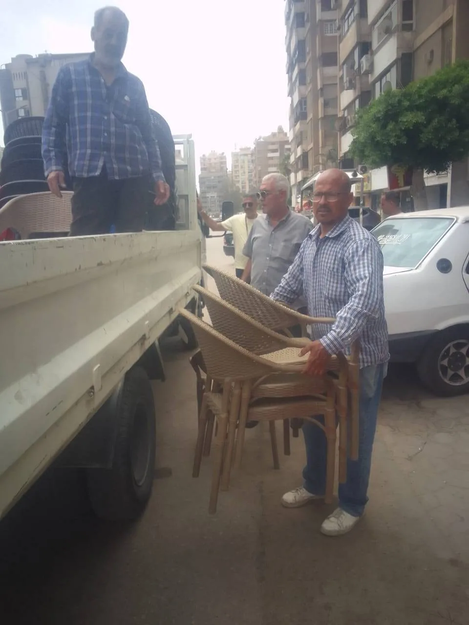 رئيس حي شرق مدينة نصر يباشر حملات واسعة لإزالة المخالفات في شوارع الواحة ومهدي عرفة | صور