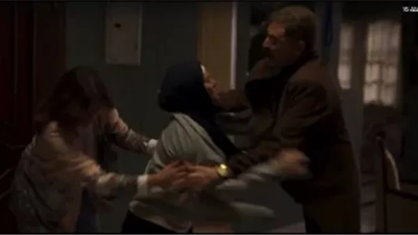 فتحي عبد الوهاب: أرفض العنف.. وواجهت صعوبة في مشهد ضرب ريهام عبد الغفور في “ظلم المصطبة”