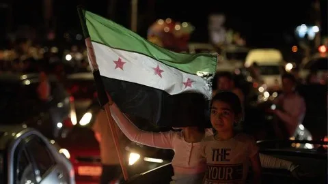 ترحيب عربي بخطط ترامب لرفع العقوبات عن سوريا وتقدير للدور التركي والسعودي