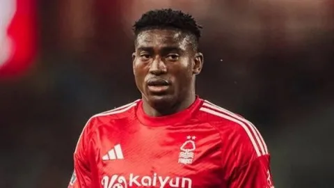 وضع أوني لاعب نوتنغهام فوريست في حالة غيبوبة صناعية