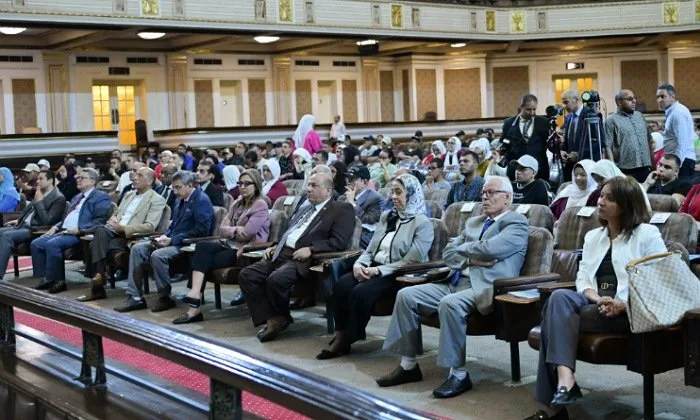 جامعة القاهرة تستضيف العالم شريف صدقي لإلقاء محاضرة مميزة حول علوم الفضاء