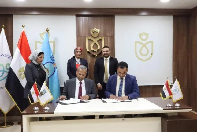 الرعاية الصحية: تفعيل شراكة مع جامعة الأقصر لتعزيز التعليم الطبي من خلال مذكرتي تفاهم