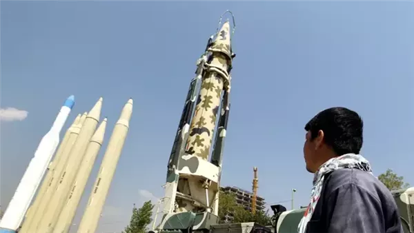 القاهرة الإخبارية: الحوثيون أطلقوا ثلاثة صواريخ نحو إسرائيل في غضون 24 ساعة القاهرة الإخبارية: الحوثيون أطلقوا ثلاثة صواريخ نحو إسرائيل في غضون 24 ساعة