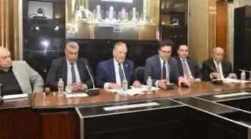 وزير الثقافة يقدم ميزانية الوزارة للجنة التخطيط والموازنة في مجلس النواب بحضور قيادات الوزارة