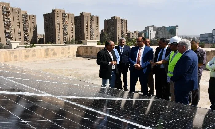 رئيس جامعة حلوان ي inaugurates مشروع تخرج الدفعة الخامسة من كلية التكنولوجيا والتعليم رئيس جامعة حلوان ي inaugurates مشروع تخرج الدفعة الخامسة من كلية التكنولوجيا والتعليم