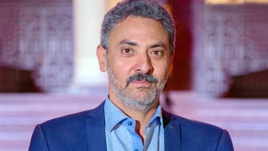 فتحي عبد الوهاب يتحدث عن مشهد ضرب “القلم” في ظلم المصطبة: “استغرق مني وقتاً طويلاً”