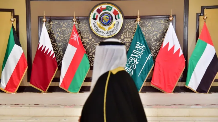 وصول زعماء مجلس التعاون للمشاركة في القمة الأمريكية الخليجية وصول زعماء مجلس التعاون للمشاركة في القمة الأمريكية الخليجية