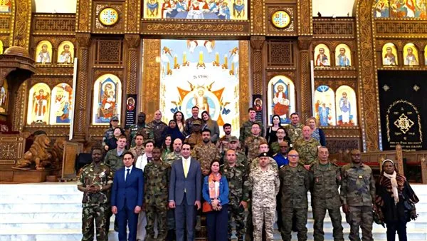 الجيش يقوم بتنظيم جولة للملحقين العسكريين العرب والأجانب في الأكاديمية العسكرية المصرية ومشاريع وطنية متنوعة.