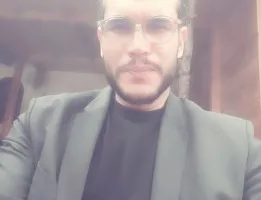يونس طير: جزء بسيط من الكيان الذي يتوق إلى غبار البشر العظماء