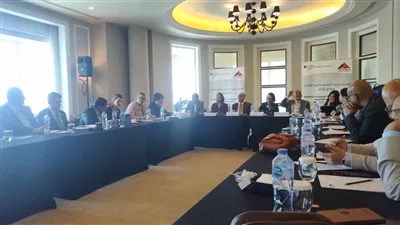 عبد المحسن سلامة: تأثير الصحافة يشهد تراجعاً لصالح وسائل التواصل الاجتماعي. عبد المحسن سلامة: تأثير الصحافة يشهد تراجعاً لصالح وسائل التواصل الاجتماعي.