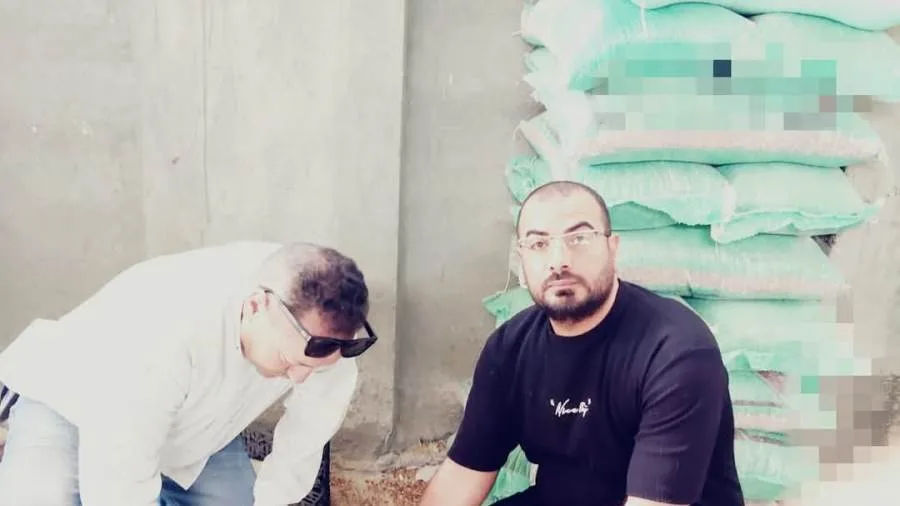 قبل تداولها في السوق السوداء.. ضبط 34 طن من القمح المحلي ومصادرتها في محلات الأعلاف قبل تداولها في السوق السوداء.. ضبط 34 طن من القمح المحلي ومصادرتها في محلات الأعلاف