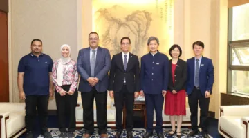 رئيس جامعة بنها يلتقي نظيره من جامعة وسط الصين الزراعية