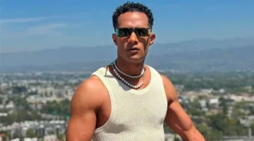 محمد رمضان يطلق أغنيته الجديدة “البابا راجع” قريباً خلال ساعات.