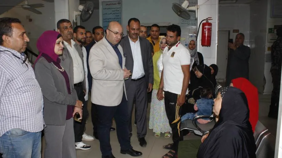 محافظ بني سويف يزور وحدة دشطوط الصحية لمتابعة سير العمل وجودة الخدمات المقدمة للمواطنين