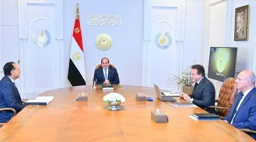 السيسي يطالب الحكومة بالبحث في إمكانية إضافة الذكاء الاصطناعي كمادة أساسية في المناهج الدراسية.