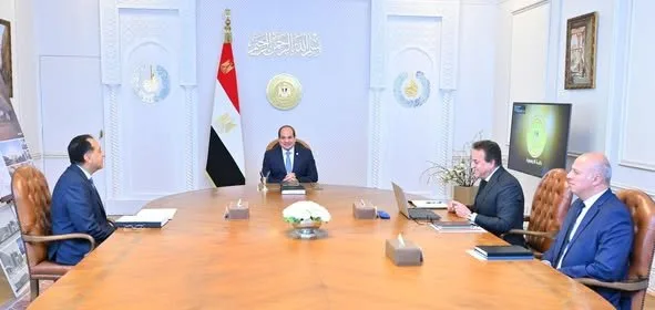 الرئيس السيسي يتابع المشاريع الوطنية الحالية في مجال الصحة بجميع المحافظات. الرئيس السيسي يتابع المشاريع الوطنية الحالية في مجال الصحة بجميع المحافظات.