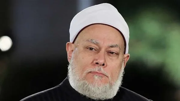 علي جمعة يكشف عن موقع جلب الحجر الأسود علي جمعة يكشف عن موقع جلب الحجر الأسود