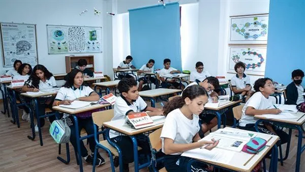 المحكمة الإدارية العليا تصدر حكمًا مهمًا بشأن محتويات الهوية القومية في المدارس الأجنبية