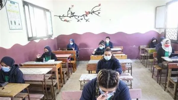 مواعيد ومواضيع امتحانات الصف الثاني الإعدادي 2025 في كفر الشيخ: كل التفاصيل