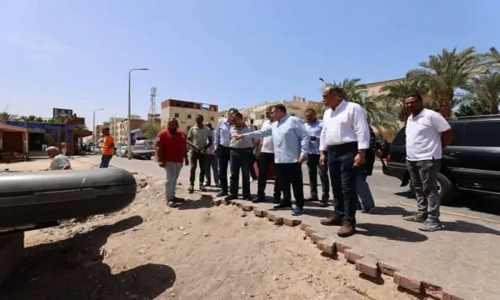 محافظ البحر الأحمر يطلب تحسين كفاءة المنطقة حول محطة “اليسر” في الغردقة